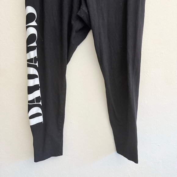 Torrid Women's Black & White BADASS Leggings Plus Size 2 - Picture 3 of 5